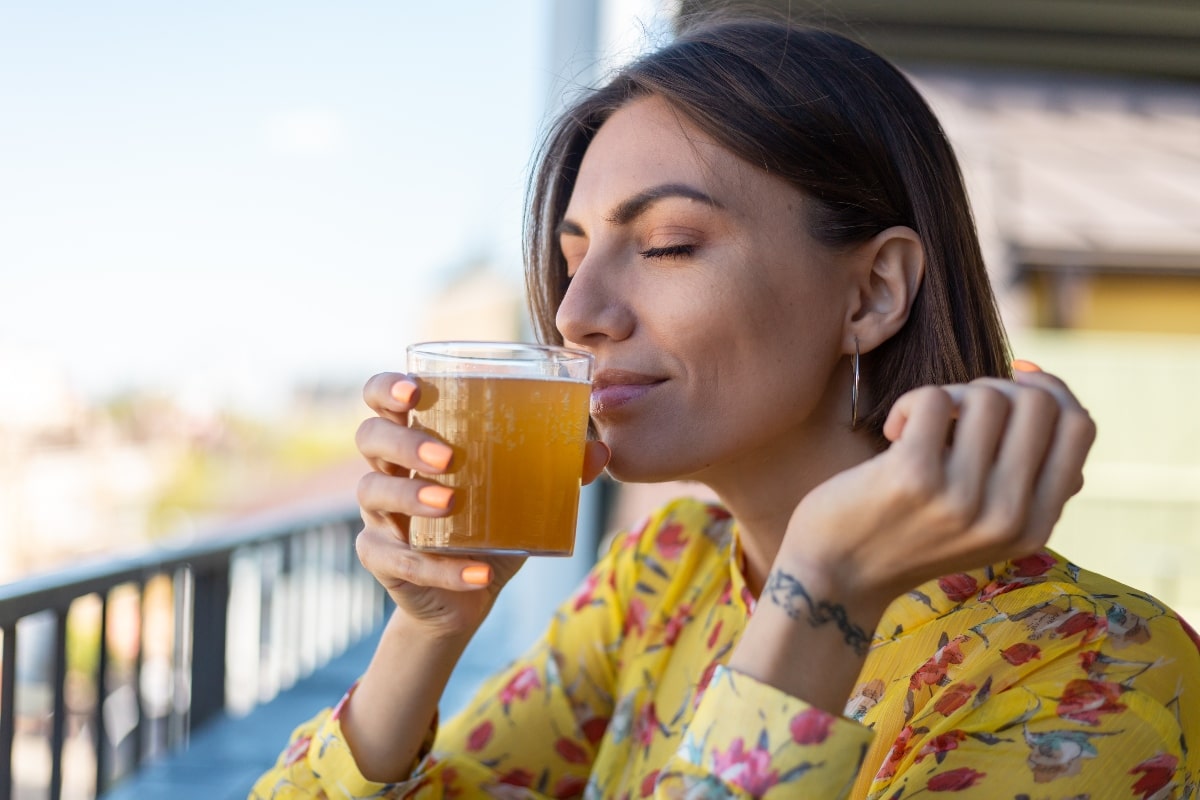 BEBIDAS CON PROBIÓTICOS FERMENTADAS QUE PROMUEVEN UNA ADECUADA SALUD INTESTINAL