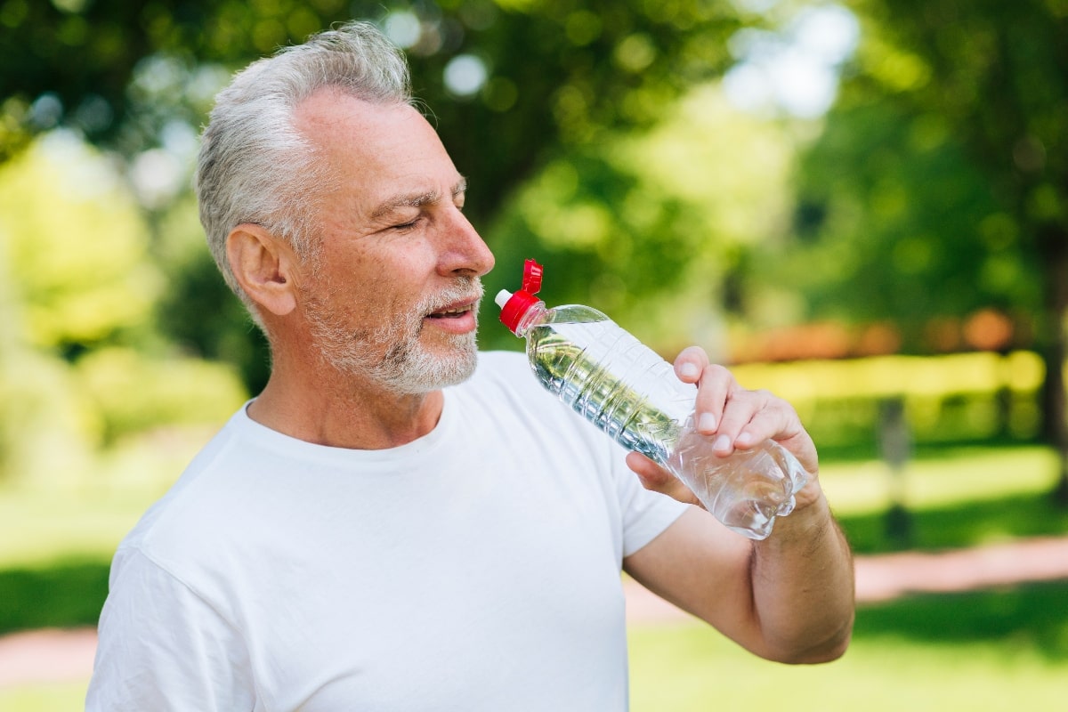 ¿Diferencia entre agua mineral y agua purificada? 